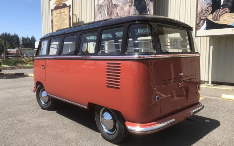 1956 Wolfsburg 23 Window Deluxe p 27 u 6-1