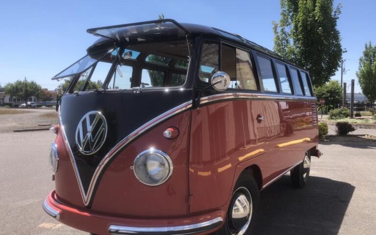 1956 Wolfsburg 23 Window Deluxe p 27 u 6-2