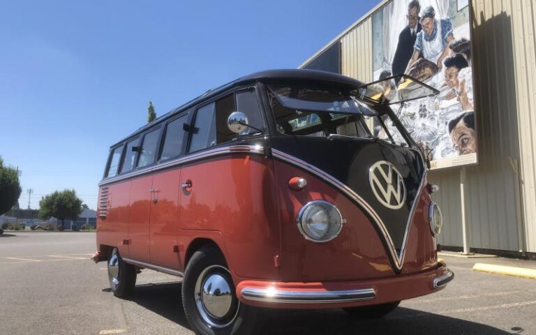 1956 Wolfsburg 23 Window Deluxe p 27 u 6-3