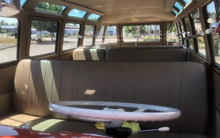 1956 Wolfsburg 23 Window Deluxe p 27 u 6-5