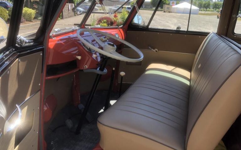 1956 Wolfsburg 23 Window Deluxe p 27 u 6