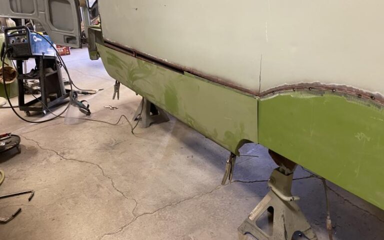 1958 15 Window Deluxe Press Bumper Bus p 30 u 1-3