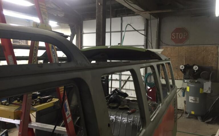 1959 Volkswagen 23 Window Deluxe Microbus p 15 u 2-6