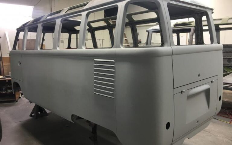 1959 Volkswagen 23 Window Deluxe Microbus p 15 u 3-2