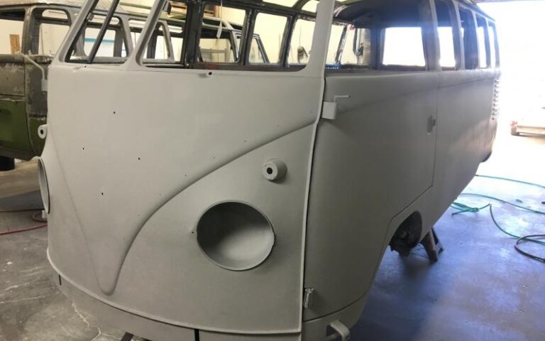 1959 Volkswagen 23 Window Deluxe Microbus p 15 u 3
