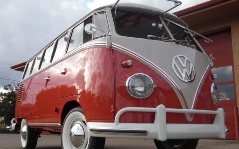 1959 Volkswagen 23 Window Deluxe Microbus p 15 u 5-6