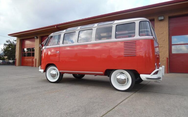 1959 Volkswagen 23 Window Deluxe Microbus p 15 u 5-7