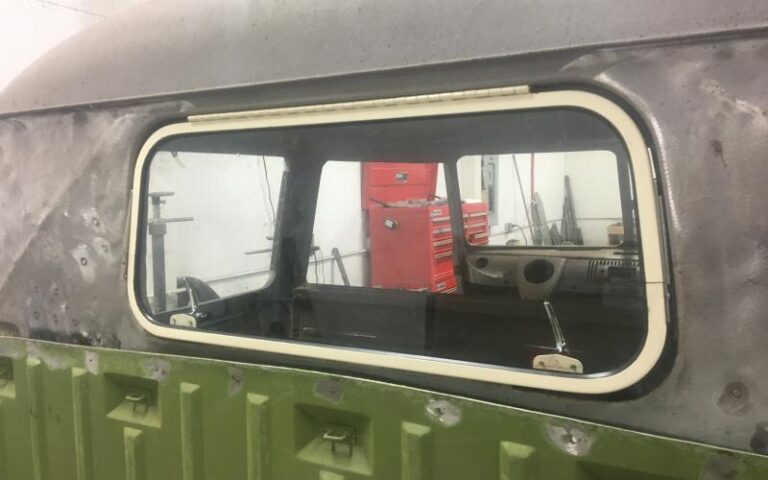 1960 Volkswagen Double Cab Pickup p 26 u 2-6