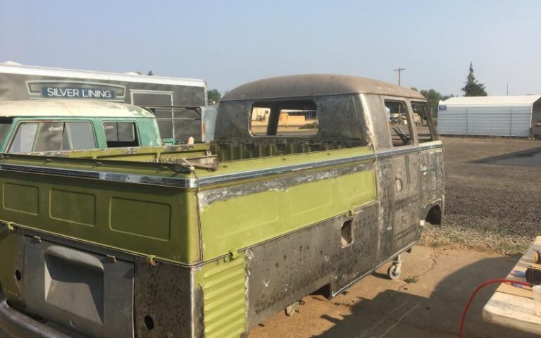 1960 Volkswagen Double Cab Pickup p 26 u 3-7