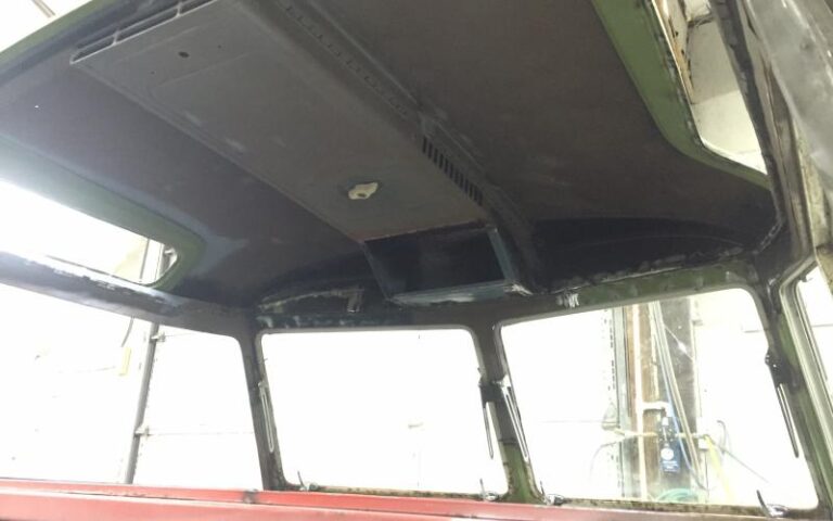 1961 VW 23 Window Deluxe Microbus p 20 u 1-5