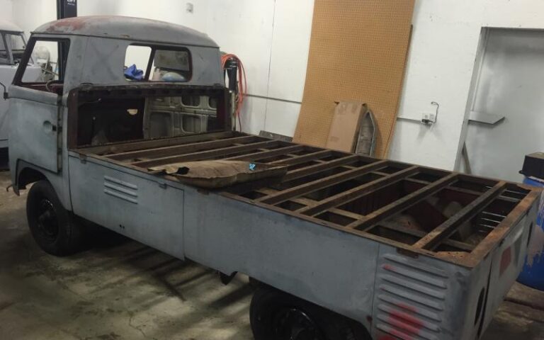 1962 Volkswagen Single Cab pickup p 25 u 1-7