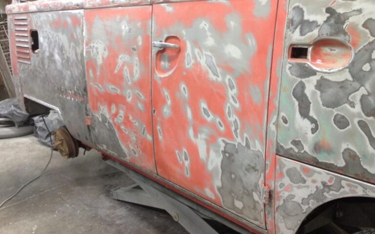 1963 Volkswagen 15 Window Deluxe Microbus p 14 u 1-4