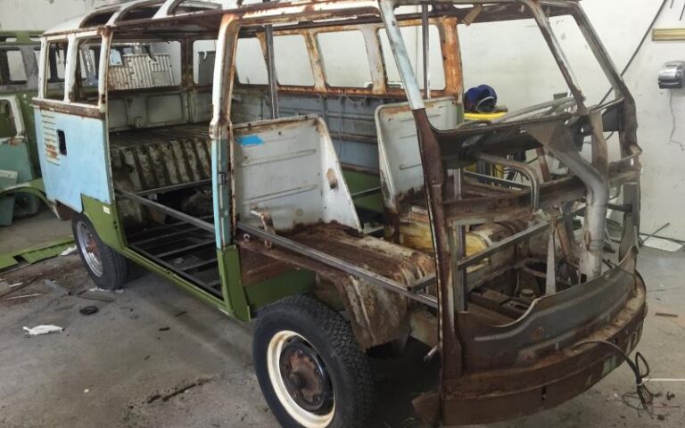 1963 Volkswagen 23 Window Bus Green restoration p 1 u 1-3