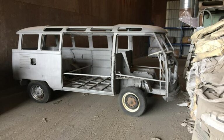 1963 Volkswagen 23 Window Bus Green restoration p 1 u 1-9