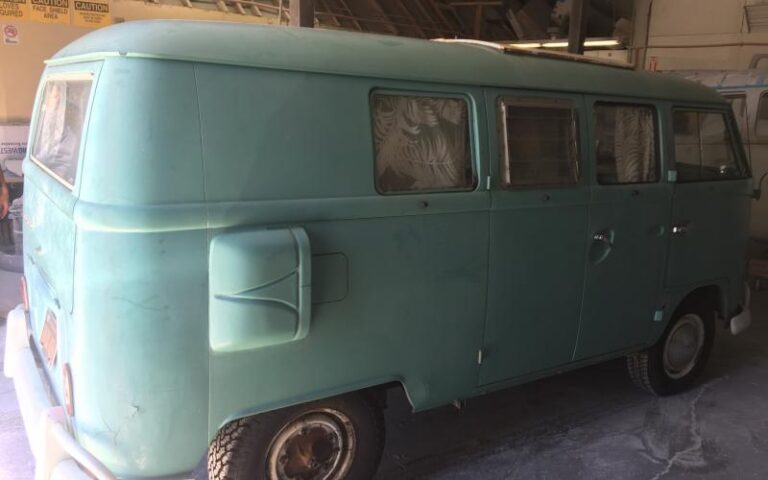 1964 Volkswagen 11 Window Westfalia Subhatch p 36 u 1-1