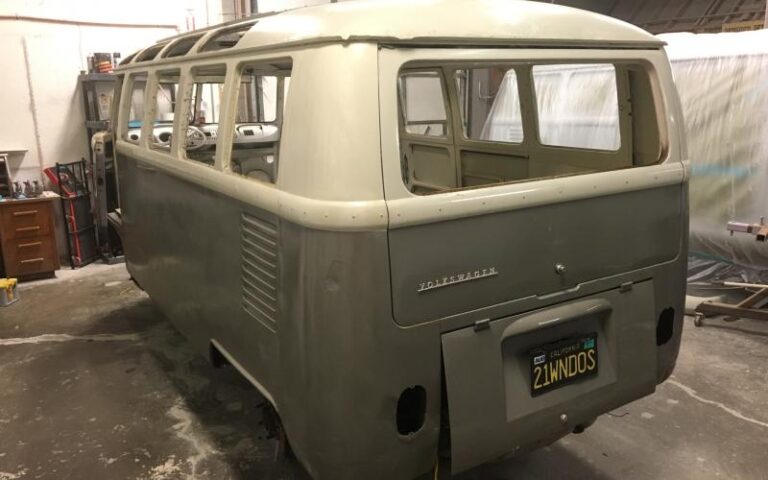 1964 Volkswagen 21 Window Deluxe Microbus p 24 u 1-4