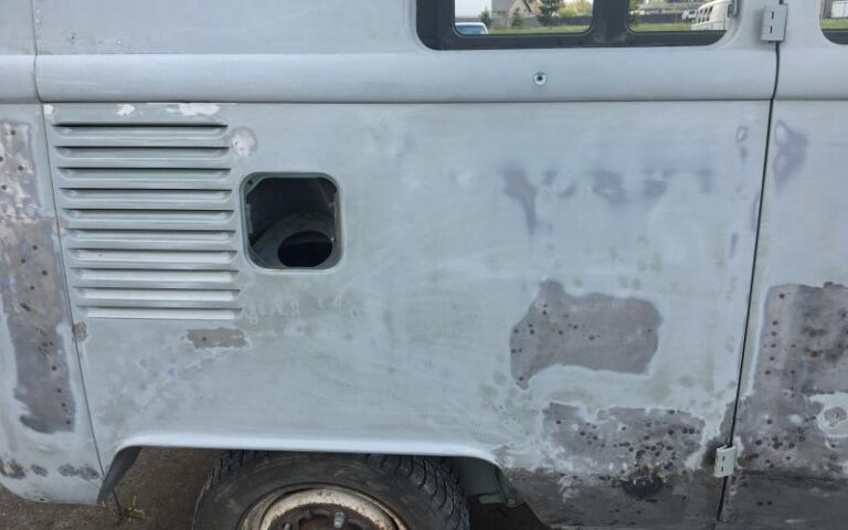 1965 Volkswagen 11 Window Bus p 17 u 2-3
