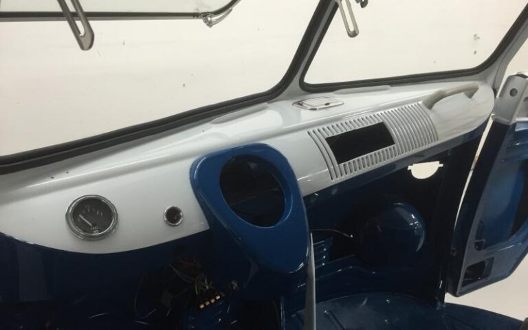 1965 Volkswagen 11 Window Bus p 17 u 2-5