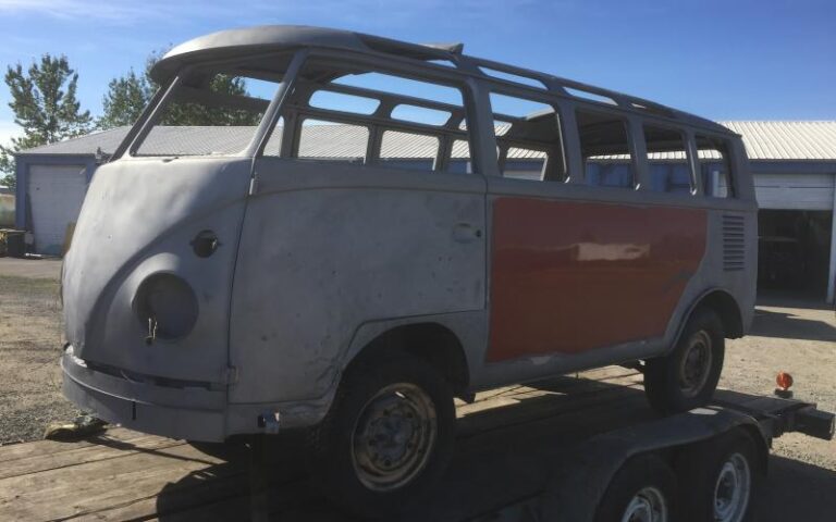 1965 Volkswagen 21 Window Deluxe Microbus p 12 u 1-5