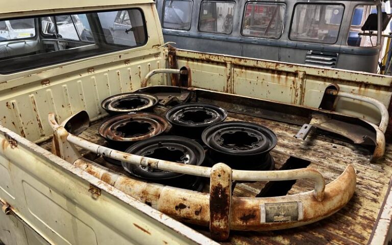 1966 Double Cab Bus p 34 u 1-1
