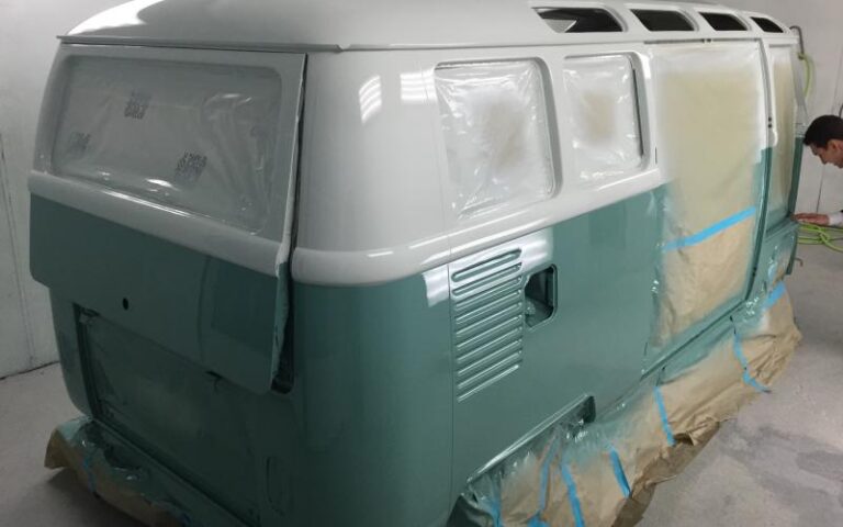1966 Volkswagen 21 Window Deluxe Microbus p 16 u 1-10