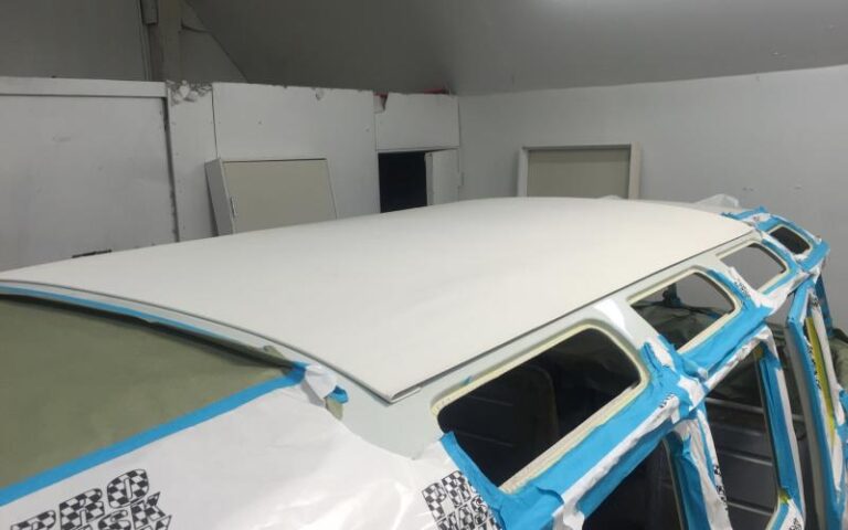 1966 Volkswagen 21 Window Deluxe Microbus p 16 u 2-2
