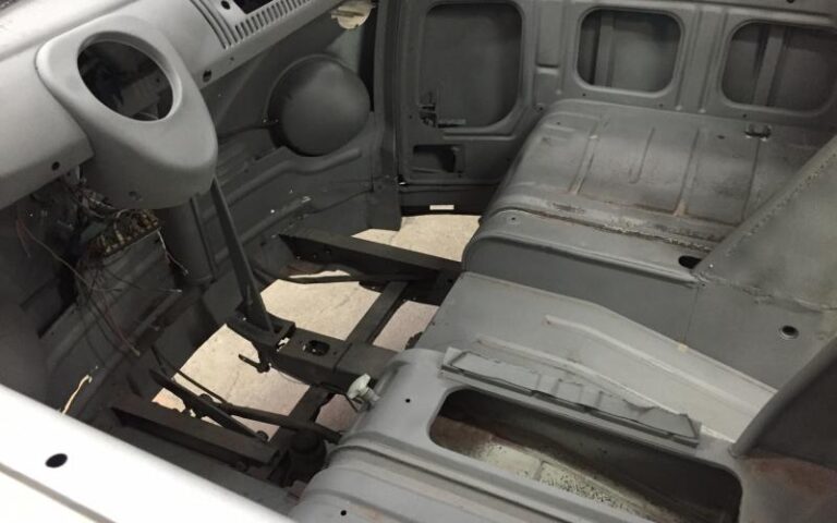 1966 Volkswagen 21 Window Microbus Montana restoration p 4 u 1-4