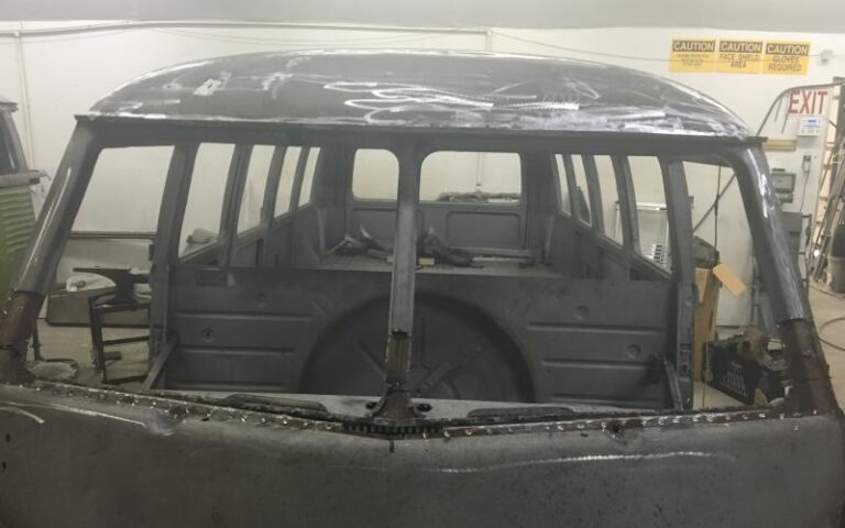 1967 21 Window Deluxe JIMI p 19 u 4-3