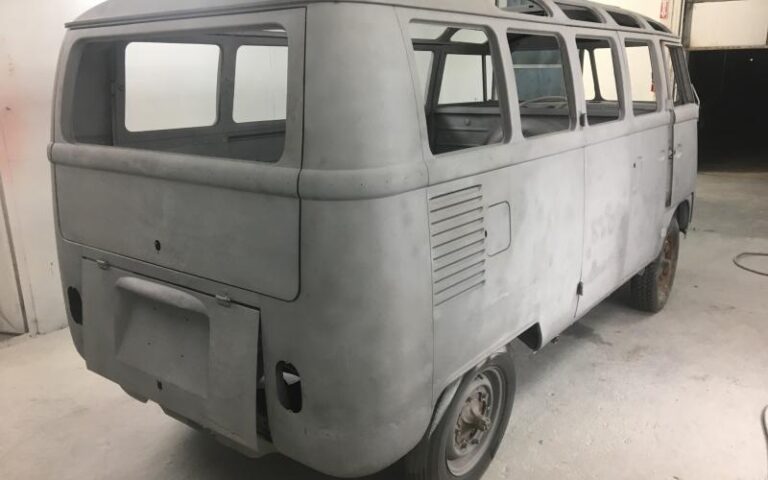 1967 21 Window Deluxe JIMI p 19 u 5-1