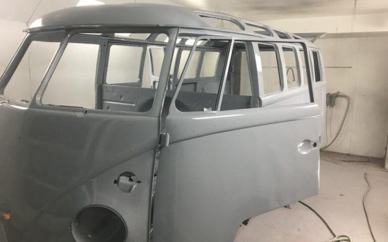 1967 21 Window Deluxe JIMI p 19 u 5-2