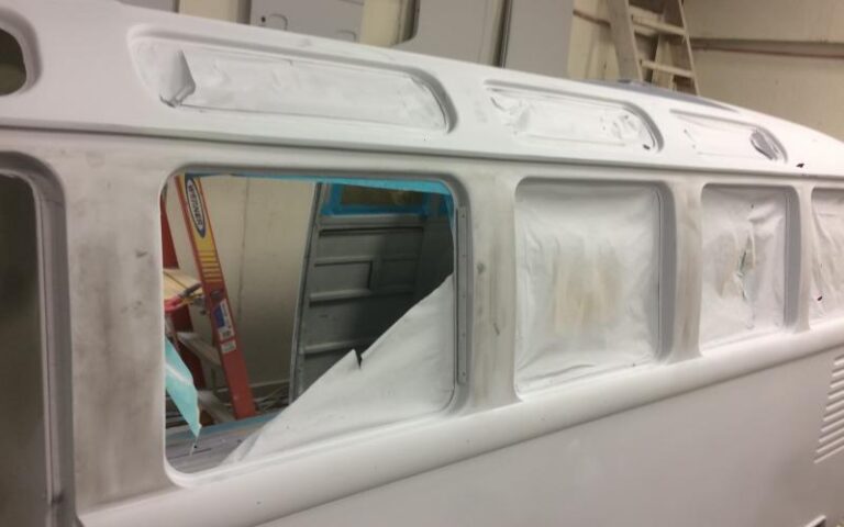 1967 21 Window Deluxe JIMI p 19 u 6-6