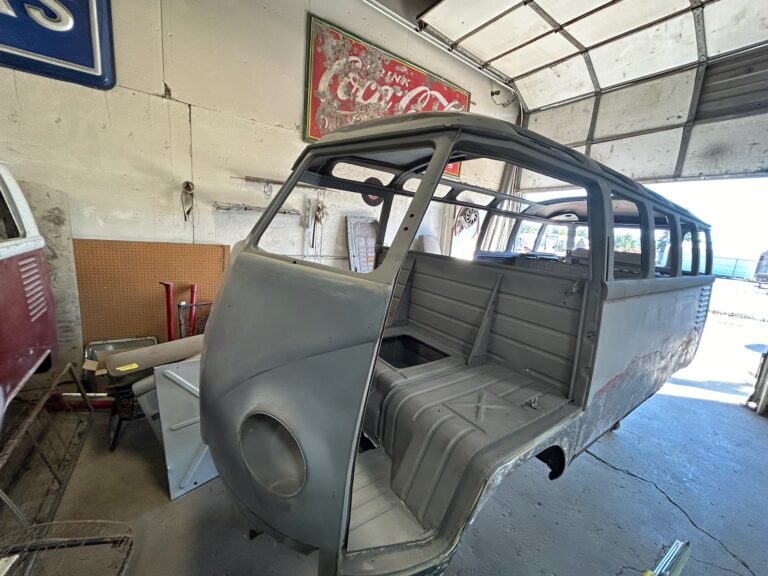 1954 23 window deluxe barndoor vw bus media blast silver lining auto restoration