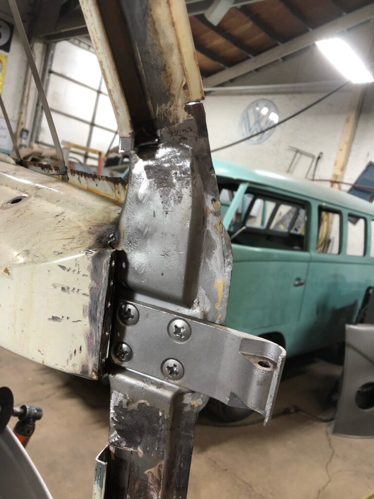 1966 21 window deluxe bus nose replacement silver lining auto restoration