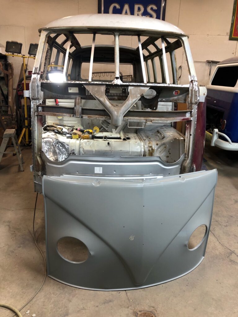 1966 21 window deluxe bus nose replacement silver lining auto restoration